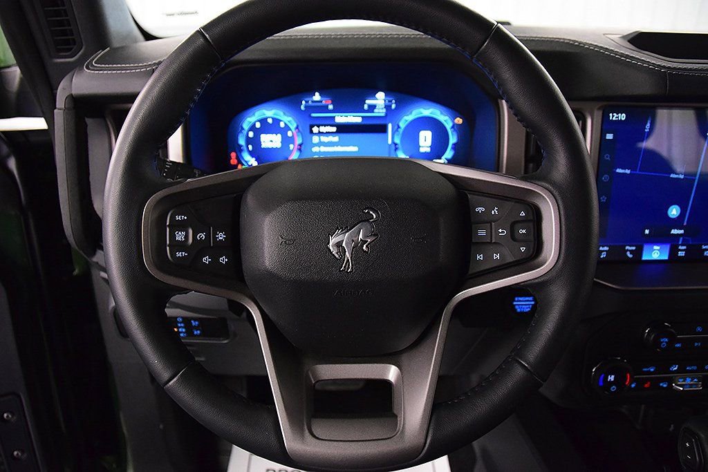 Used 2025 Ford Bronco Outer Banks image 18