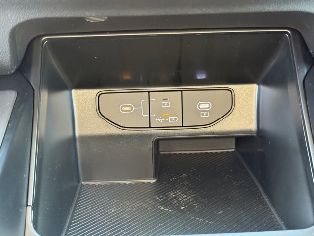 Used 2025 Kia Sorento LX image 23
