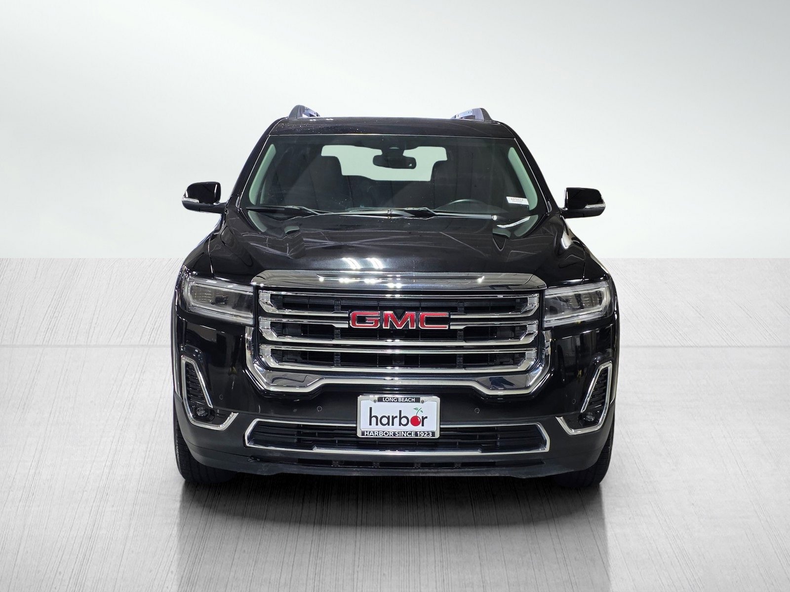 Used 2023 GMC Acadia SLT image 2