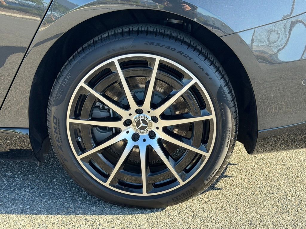 Used 2025 Mercedes-Benz EQS 580 4MATIC Sedan image 15