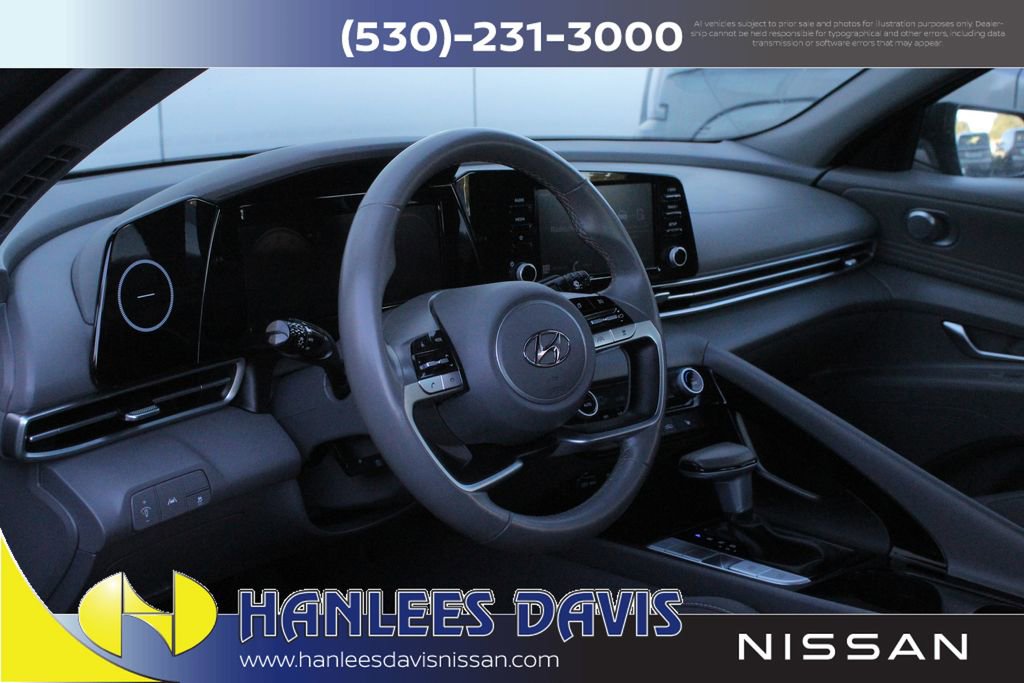 Used 2022 Hyundai Elantra SEL w/ Convenience + Premium Package image 10