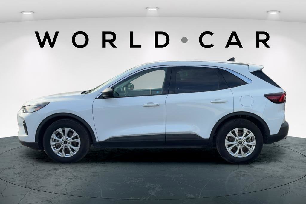 Used 2023 Ford Escape Active image 4