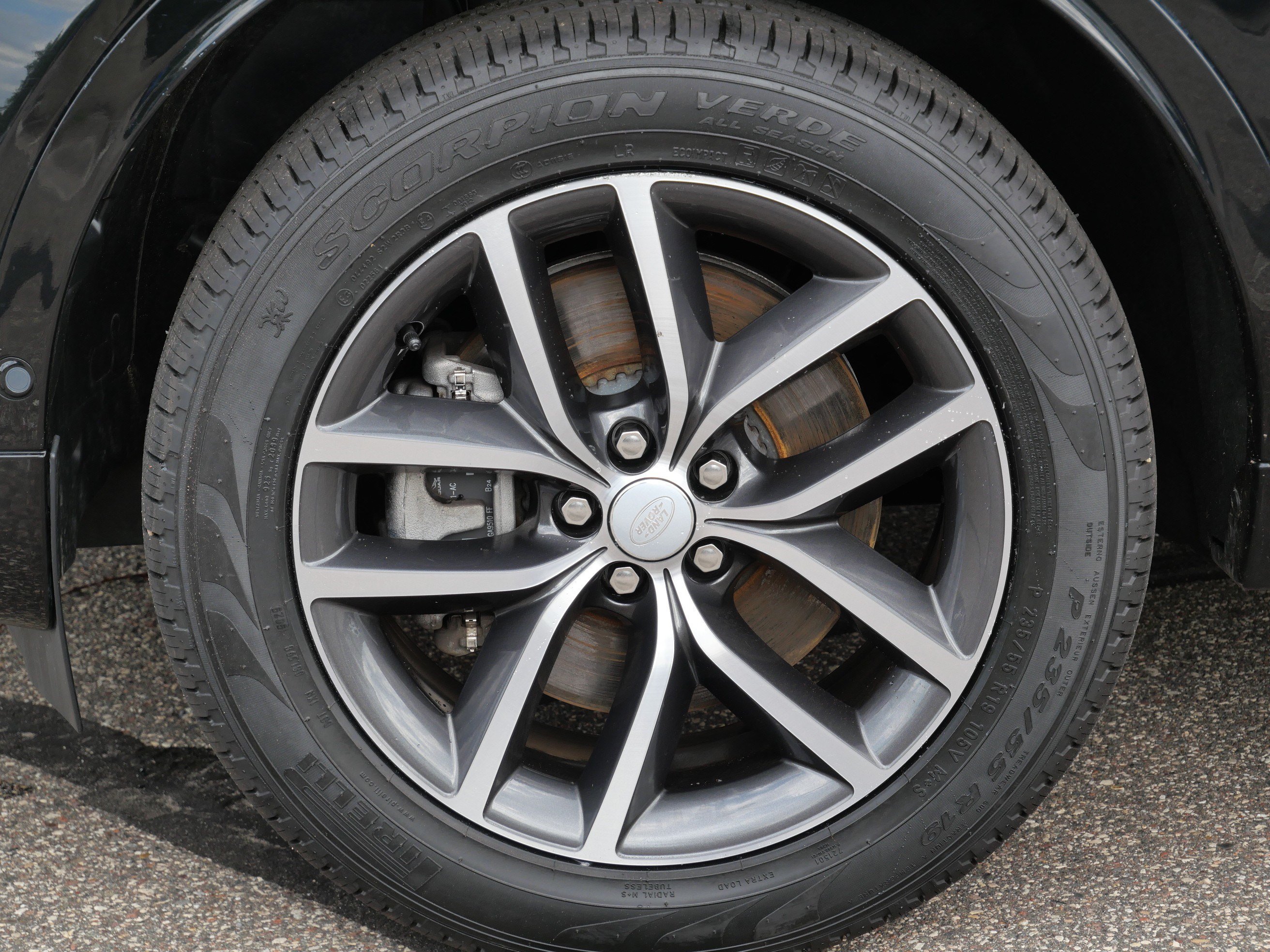 Certified 2025 Land Rover Discovery Sport S AWD/4WD image 10
