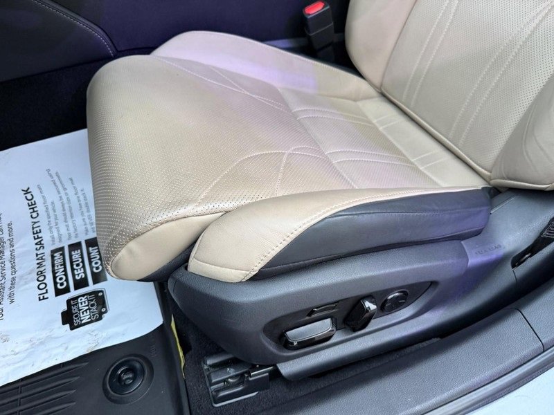 Used 2019 Lexus ES 350 image 17