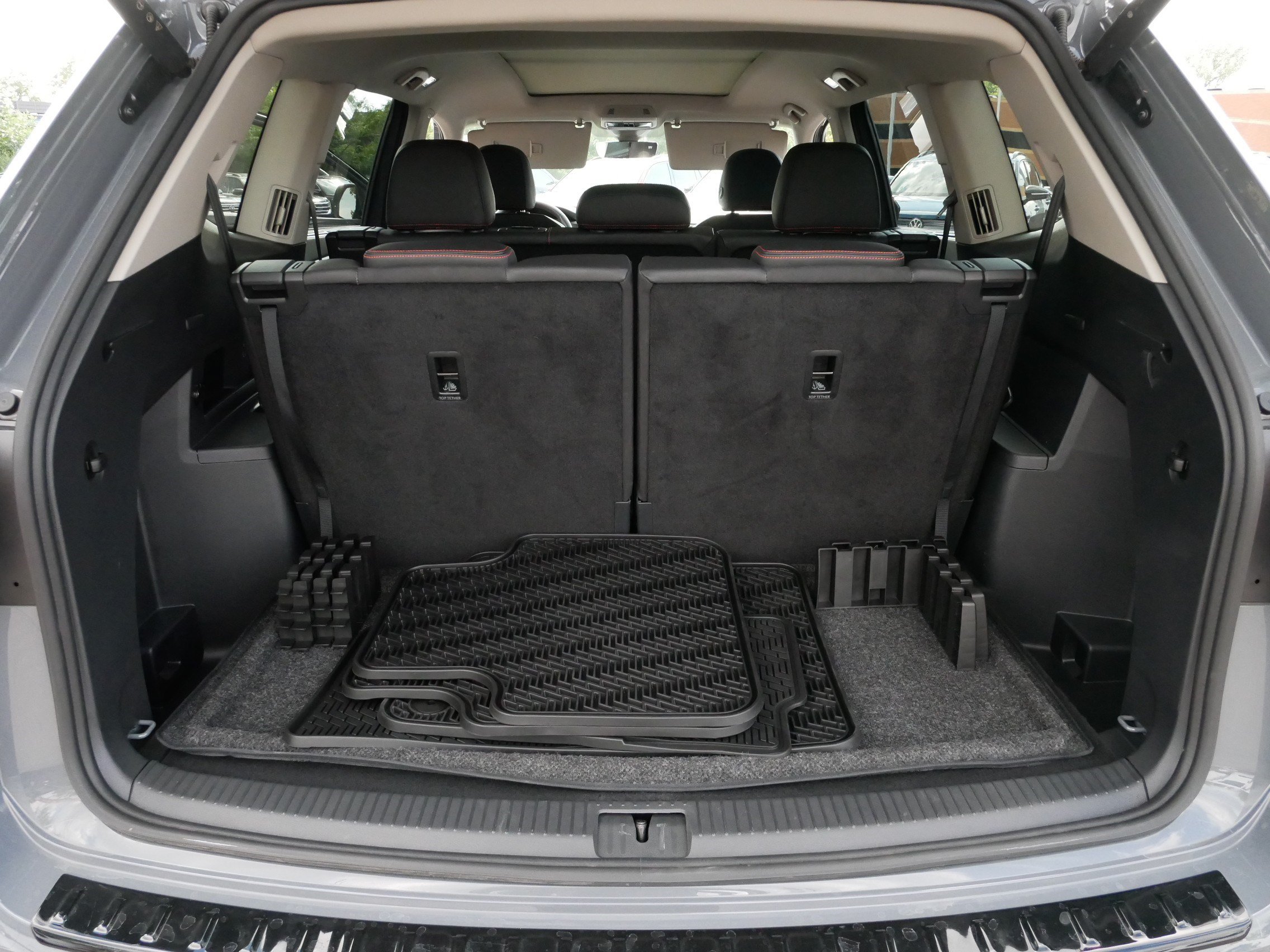 Certified 2026 Volkswagen Atlas Peak Edition AWD/4WD image 18