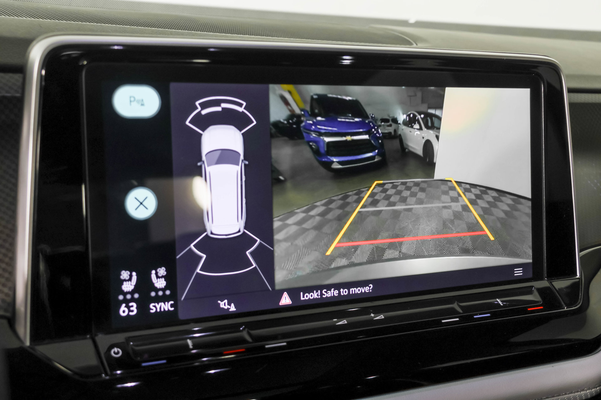 Used 2024 Volkswagen Atlas Peak Edition SE AWD/4WD image 7