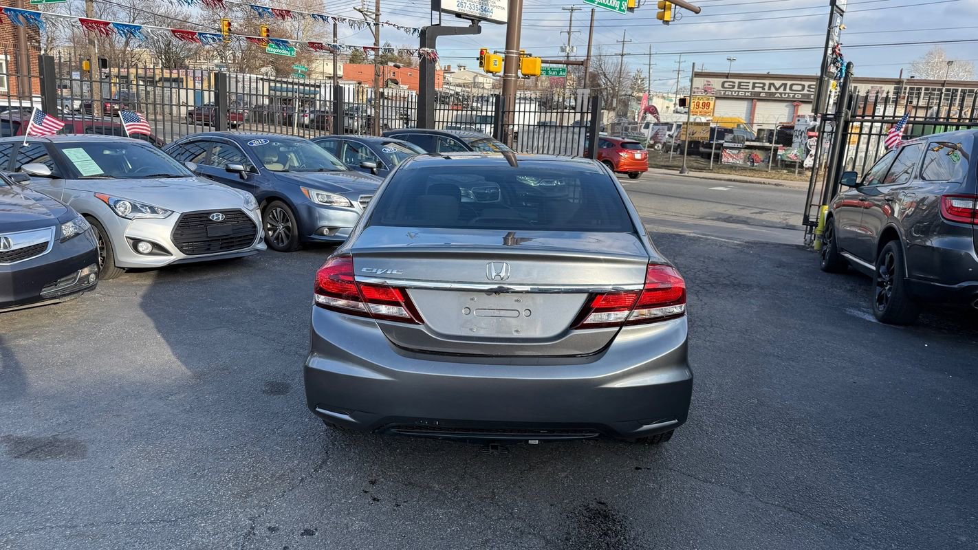 Used 2013 Honda Civic LX image 4