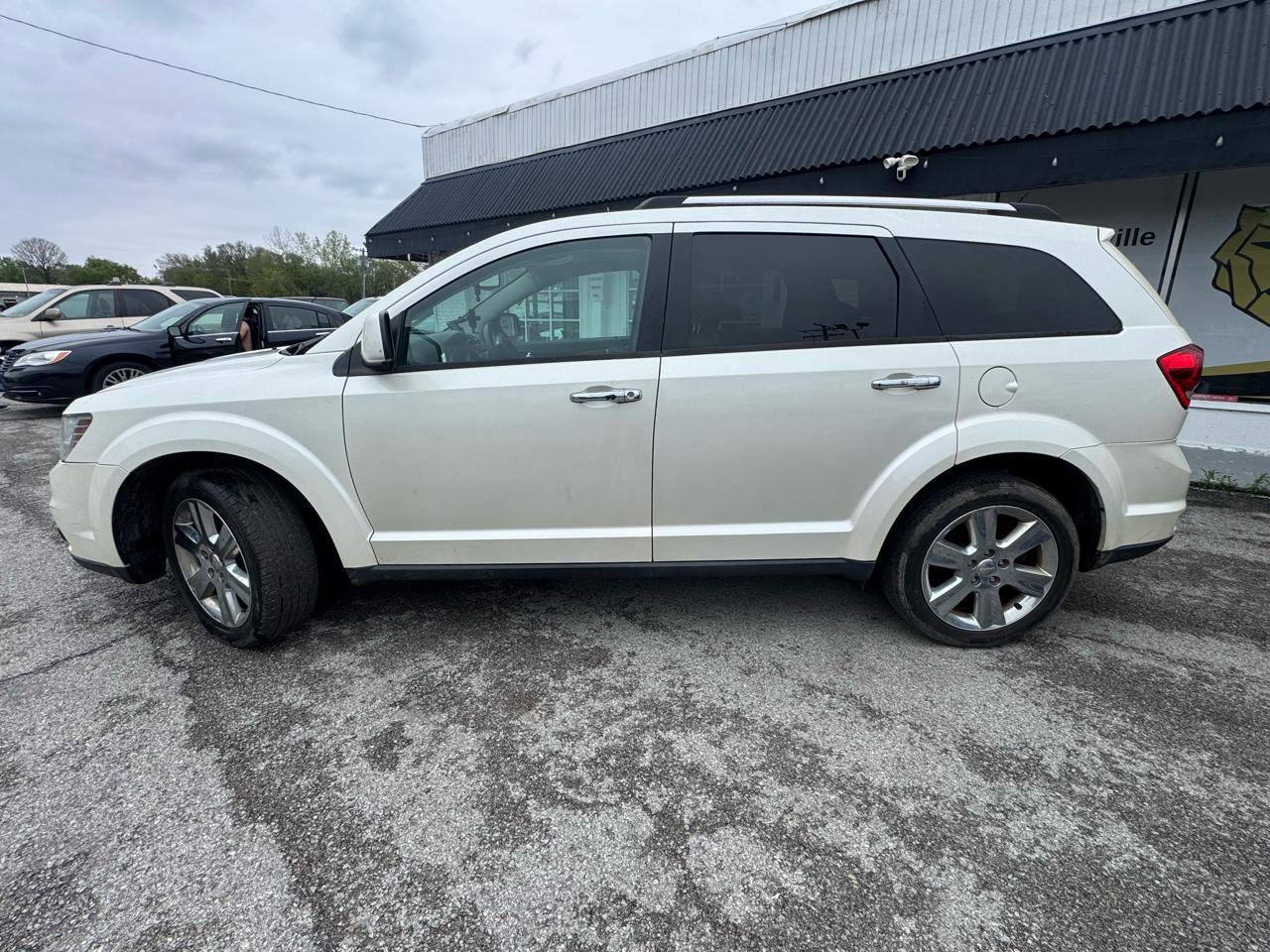 Used 2014 Dodge Journey Limited w/ Flexible Seating Group FWD image 3