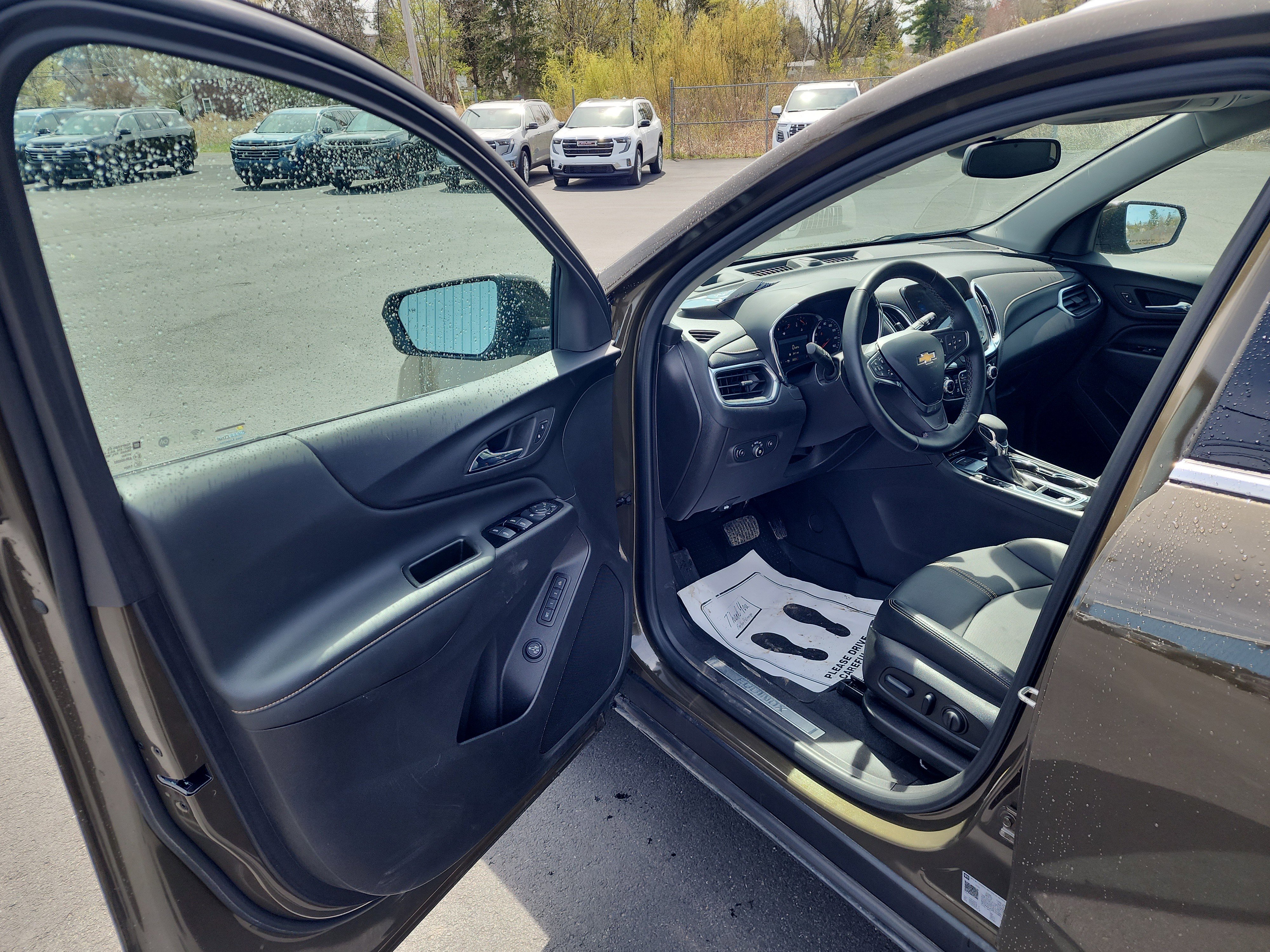 Certified 2024 Chevrolet Equinox Premier AWD/4WD image 10