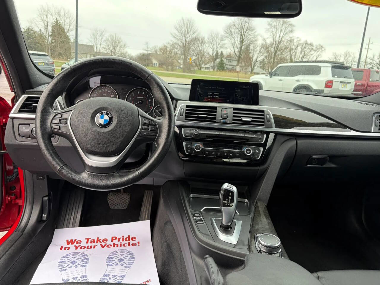 Used 2017 BMW 330i xDrive Sedan image 14