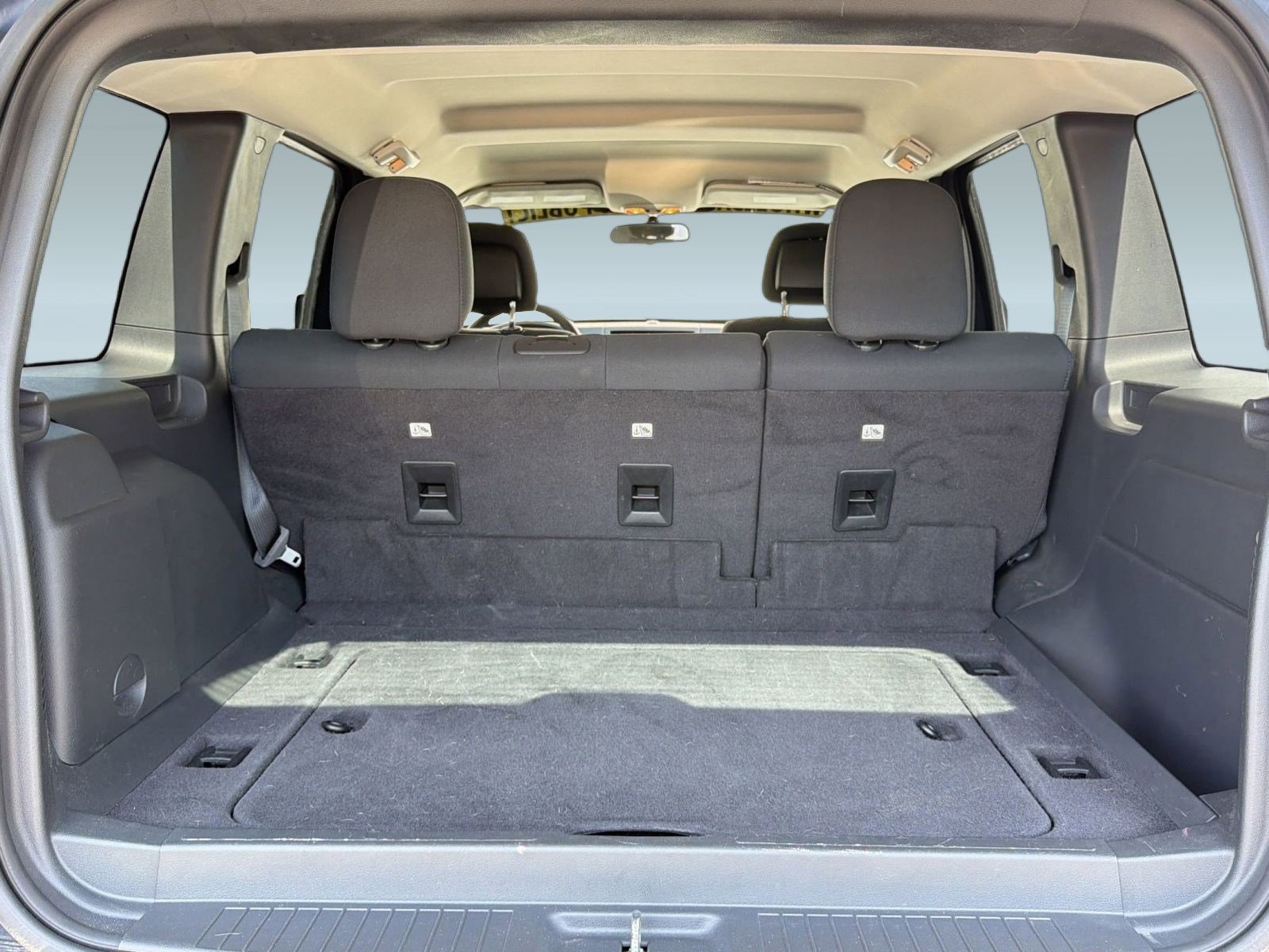 Used 2011 Jeep Liberty Sport image 29