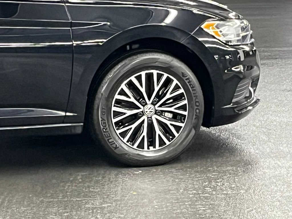 Used 2021 Volkswagen Jetta SE w/ SE Cold Weather Package image 36