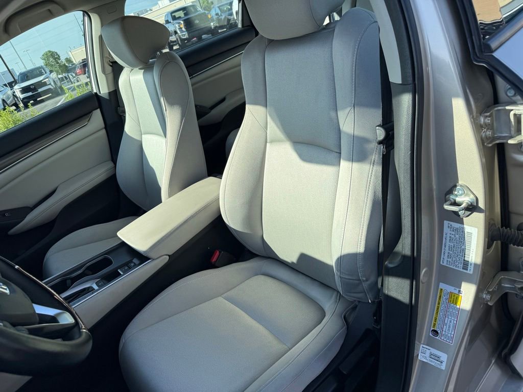 Used 2019 Honda Accord LX image 8