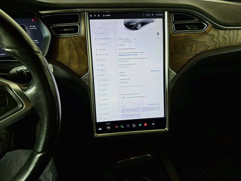 Used 2017 Tesla Model X 90D AWD/4WD image 41