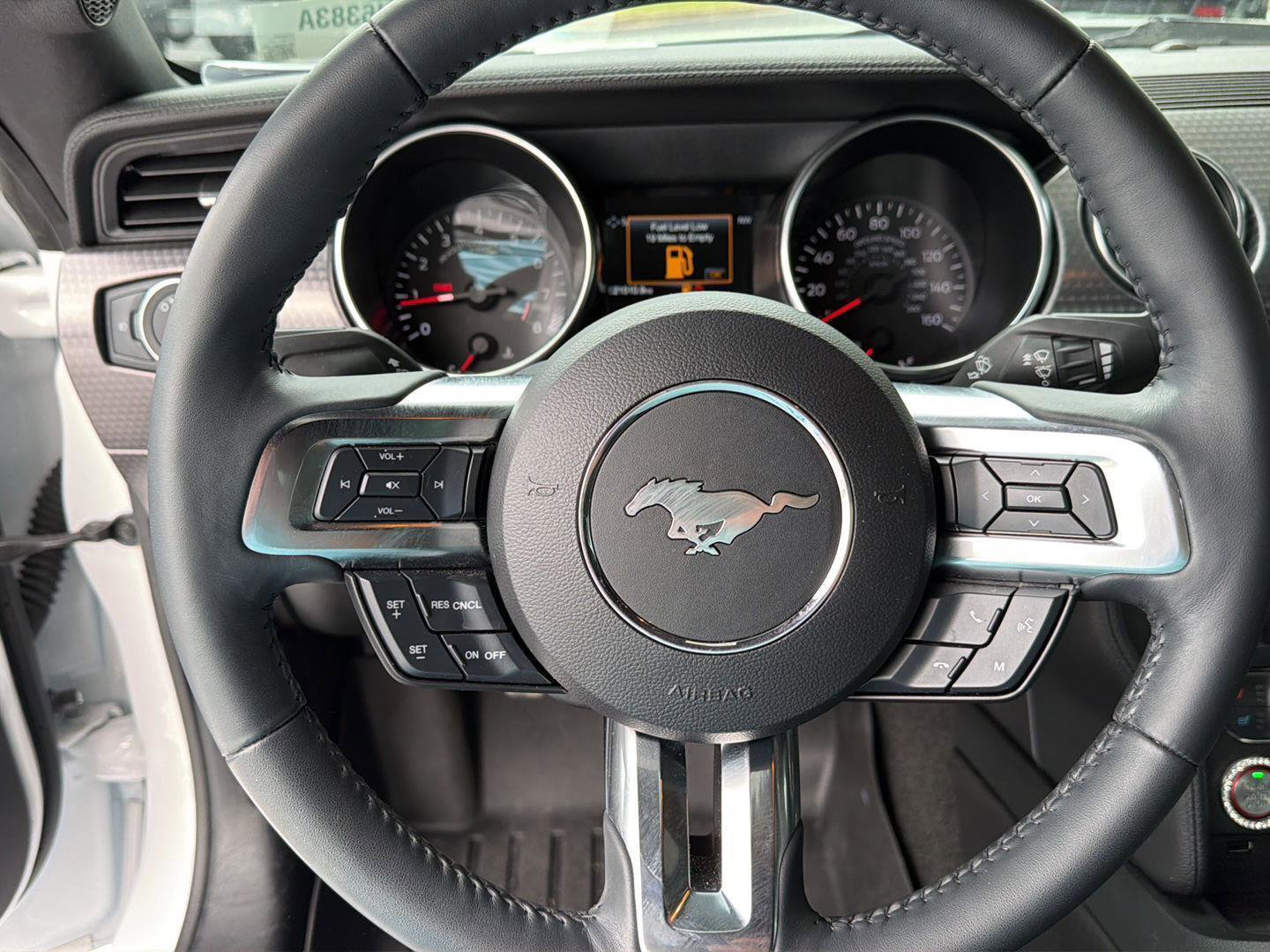 Used 2018 Ford Mustang GT Premium w/ GT Performance Package RWD image 16