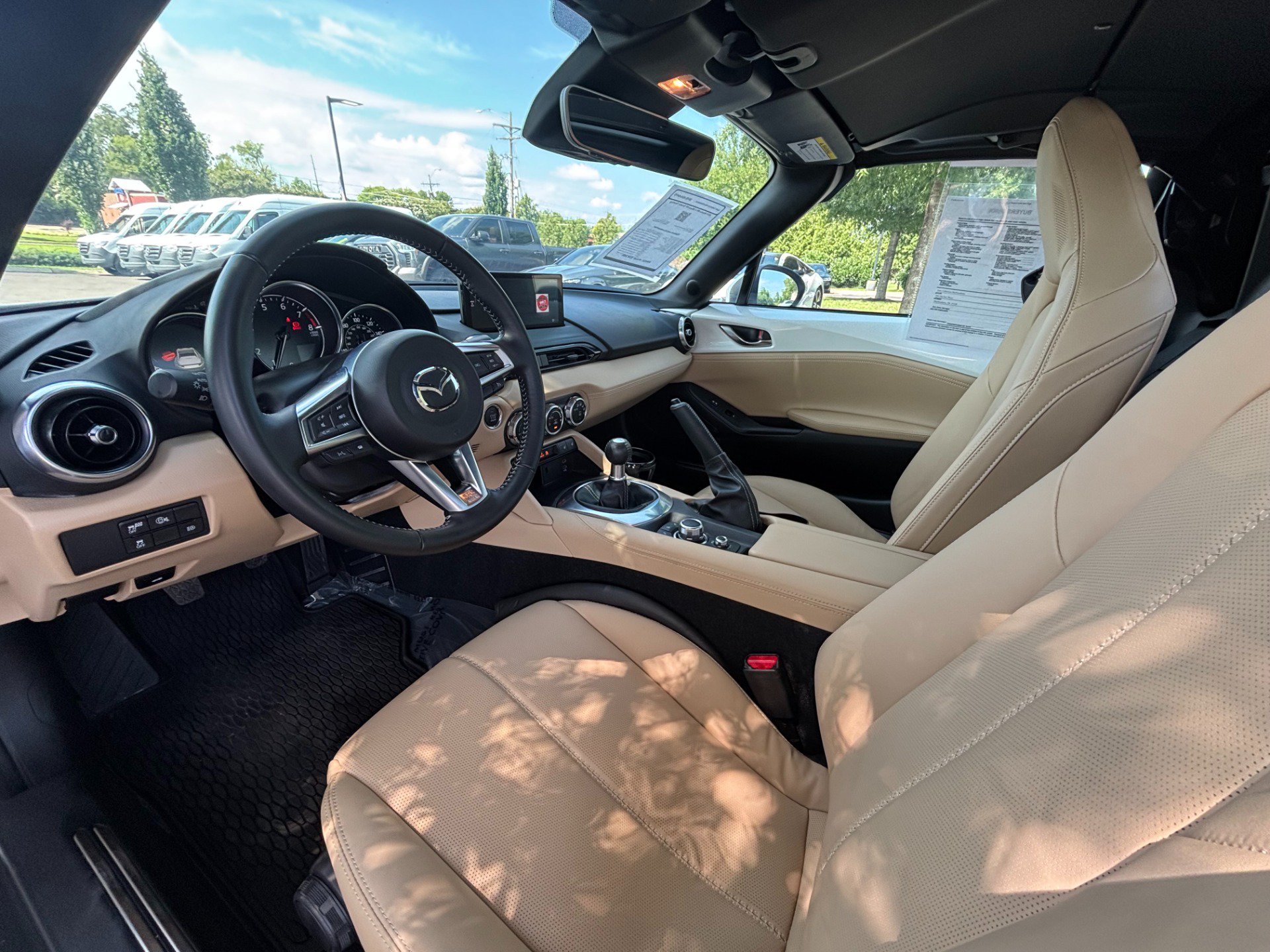 Used 2025 MAZDA MX-5 Miata RF Grand Touring RWD image 24