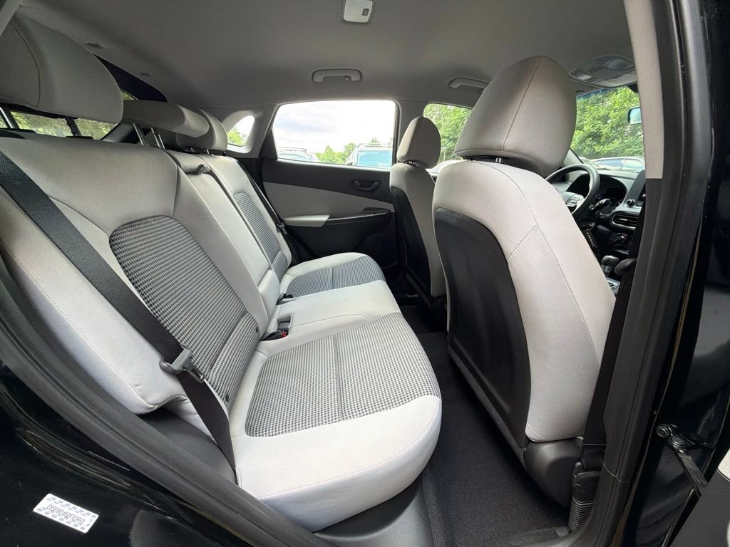Certified 2023 Hyundai Kona SE w/ Cargo Package AWD/4WD image 10