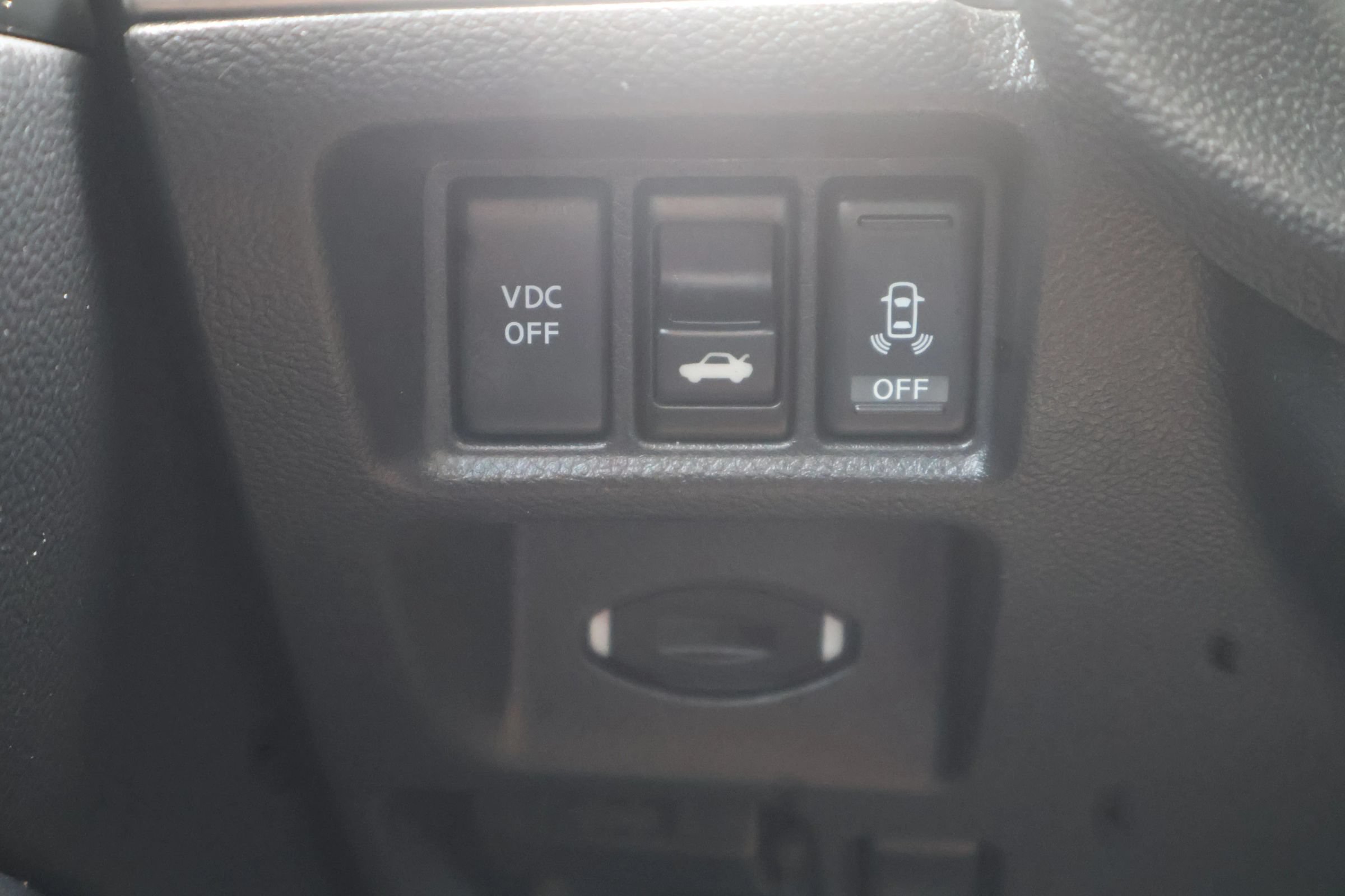 Used 2010 INFINITI G37 Sport w/ Navigation Pkg RWD image 24