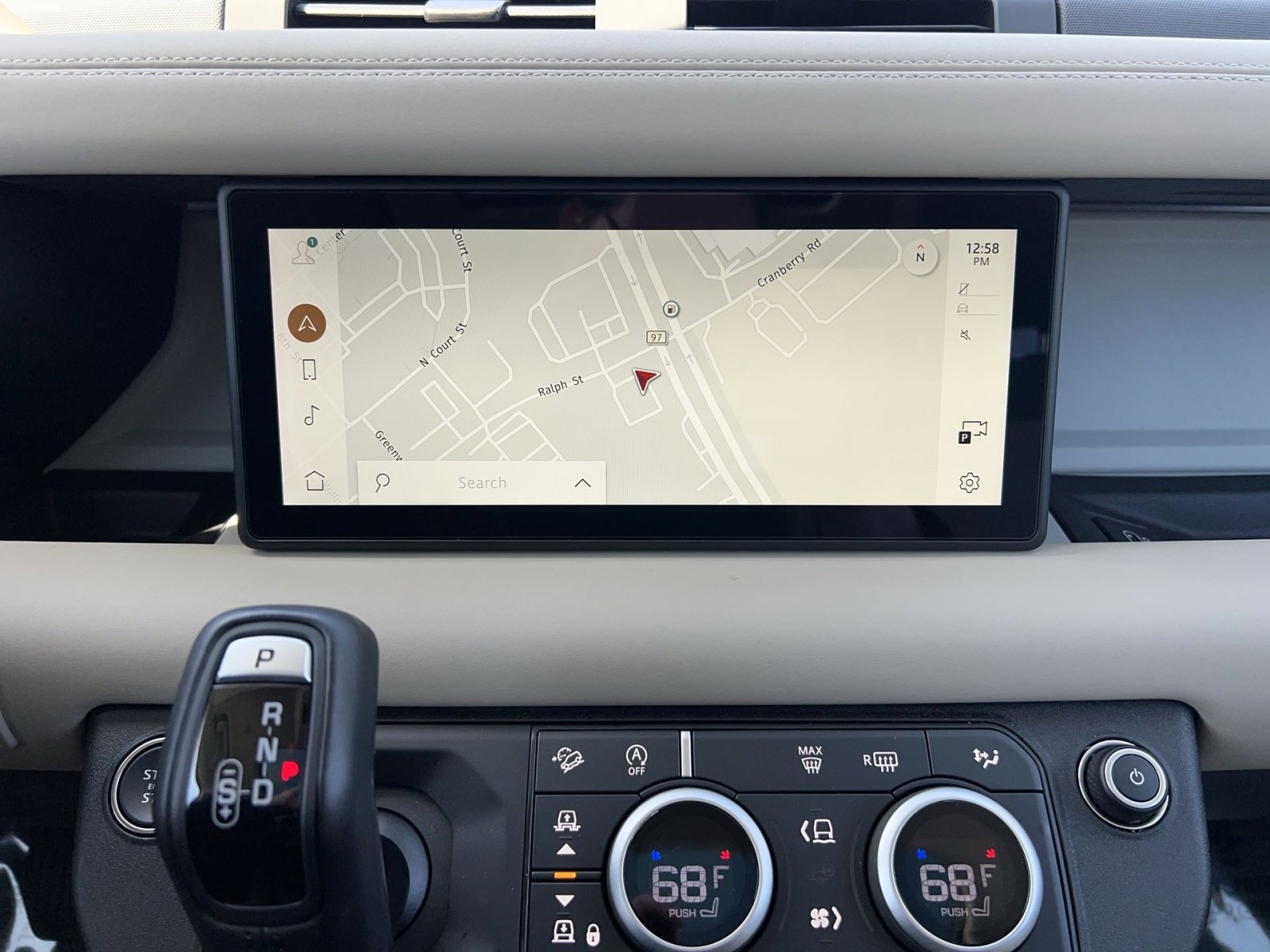 Used 2024 Land Rover Defender 110 X-Dynamic SE image 28