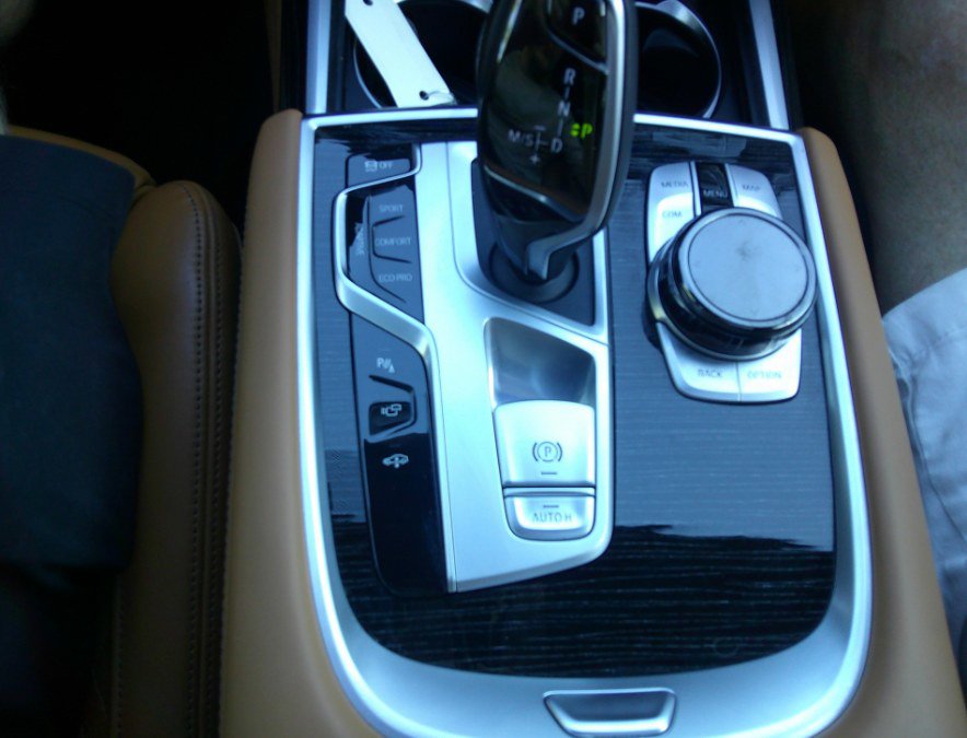 Used 2021 BMW 750i xDrive w/ Luxury Rear Seating Package AWD/4WD image 84
