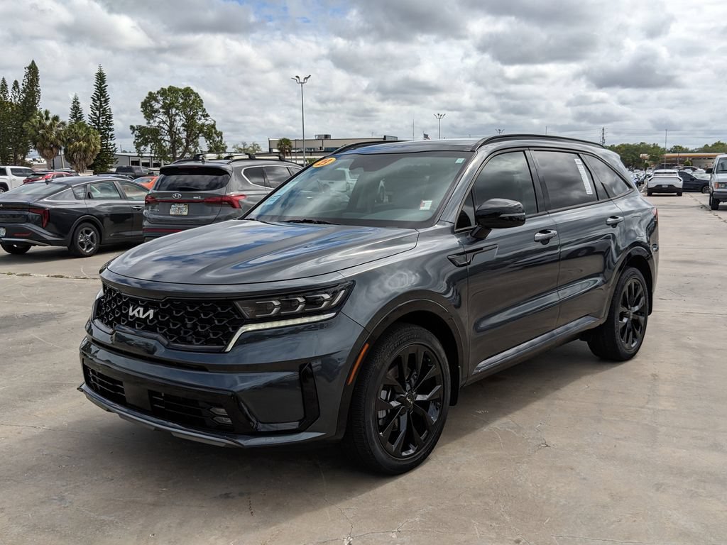 Certified 2023 Kia Sorento SX FWD image 4