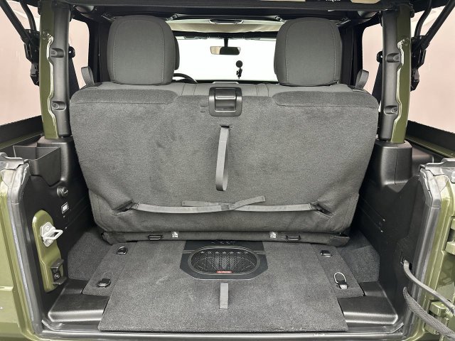Used 2022 Jeep Wrangler Sport AWD/4WD image 26