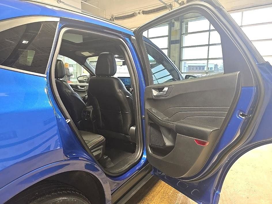 Used 2023 Ford Escape ST-Line w/ Tech Pack #1 image 34