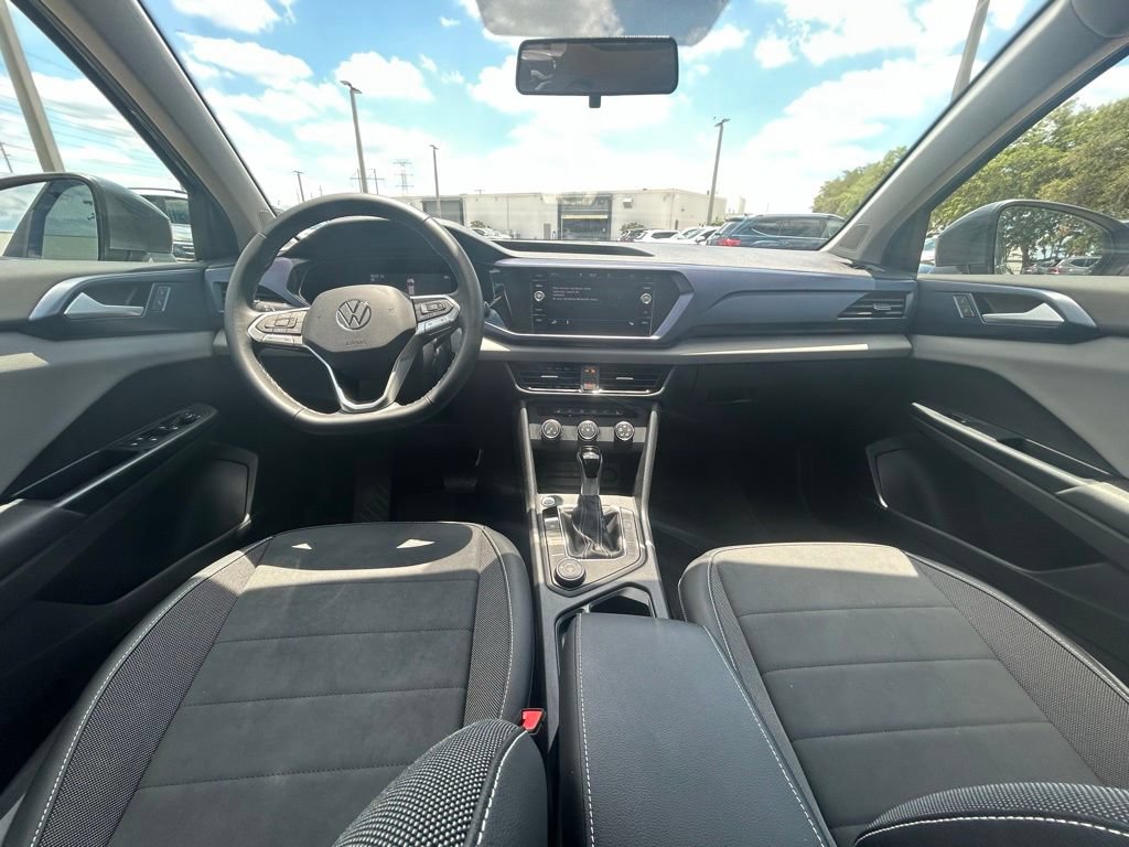 Certified 2022 Volkswagen Taos SE AWD/4WD image 10