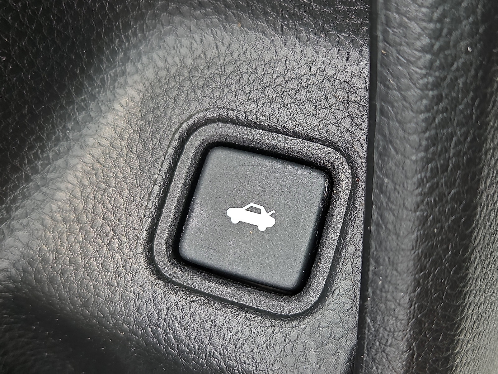 Used 2018 Honda Accord Touring image 27