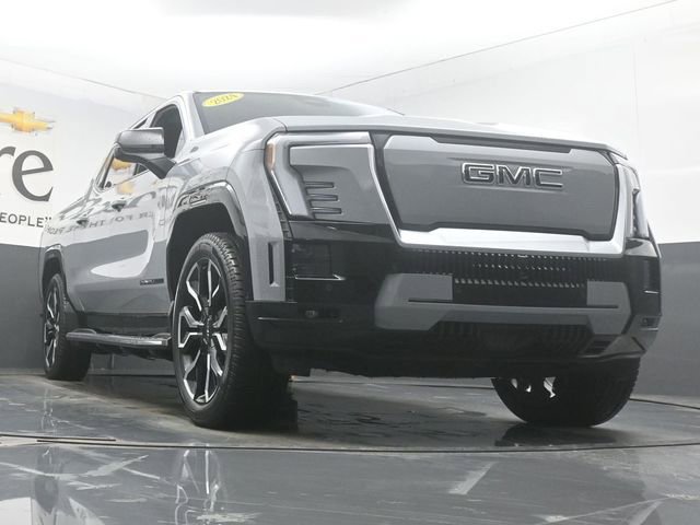 Used 2024 GMC Sierra EV Denali image 3
