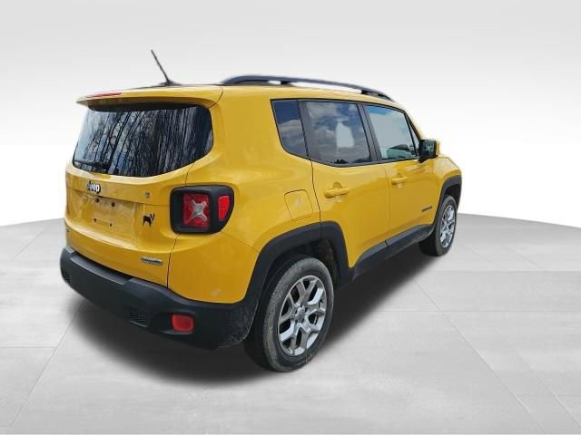 Used 2015 Jeep Renegade Latitude image 4