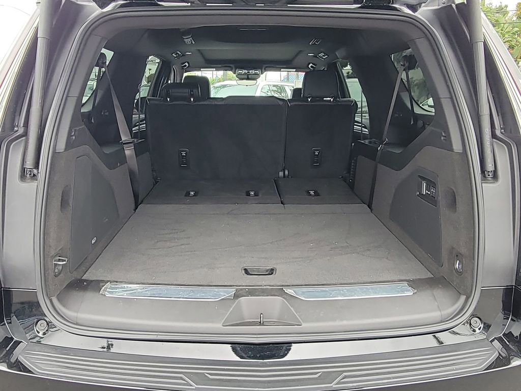 Used 2025 Cadillac Escalade ESV Premium Luxury image 26