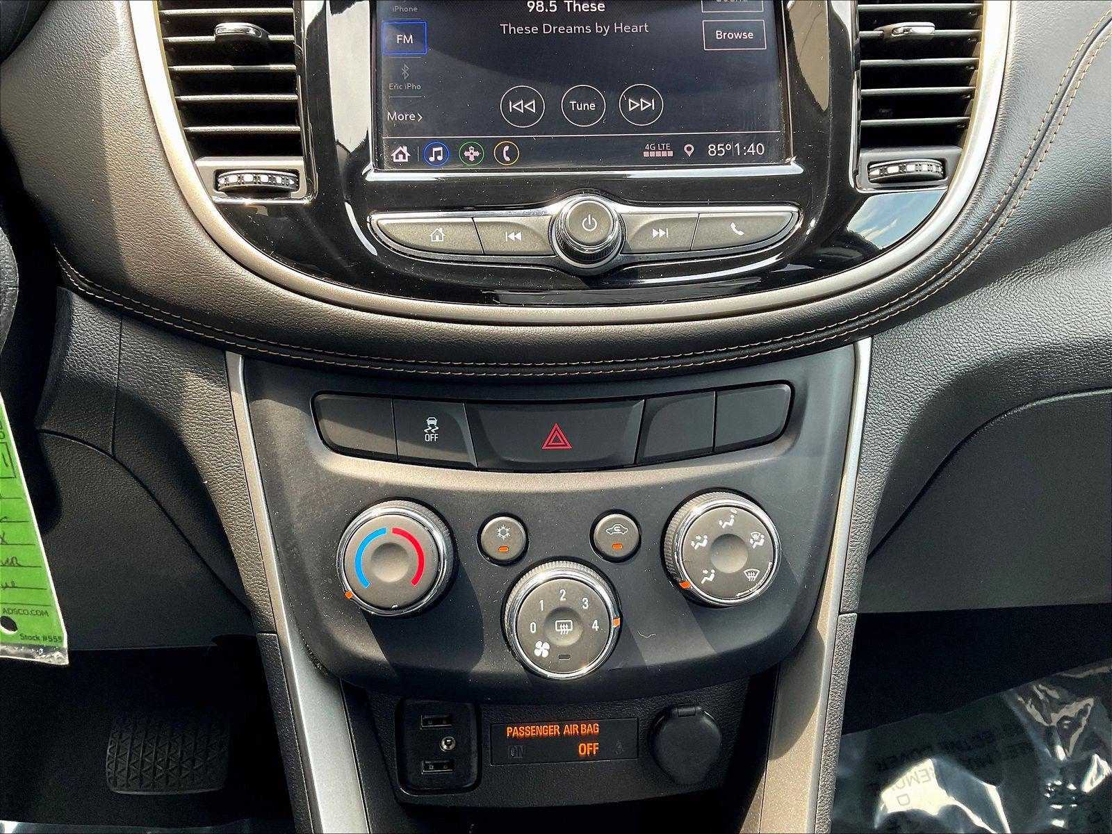 Used 2020 Chevrolet Trax LT FWD image 14