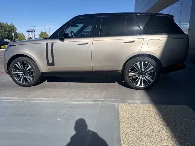 Used 2026 Land Rover Range Rover SE image 8