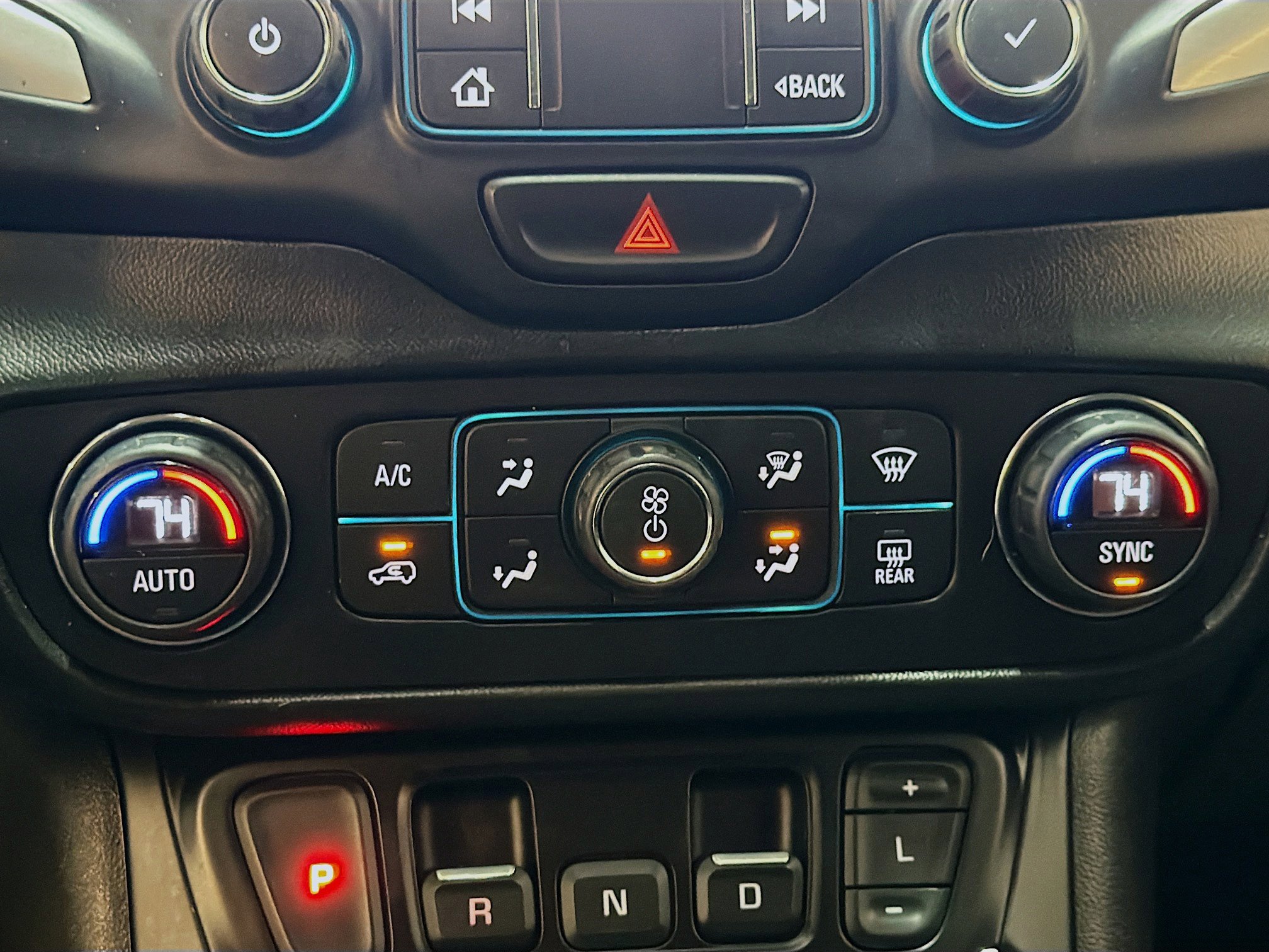 Used 2021 GMC Terrain SLE w/ Driver Convenience Package image 23