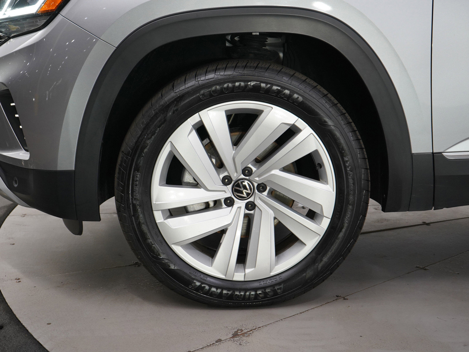 Used 2021 Volkswagen Atlas SEL image 33