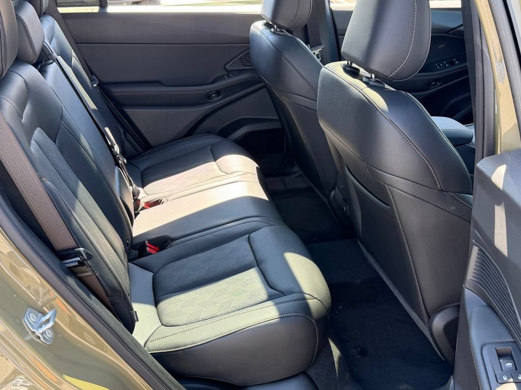 New 2026 Jeep Cherokee Overland w/ Advanced Pro Tech Group AWD/4WD image 19