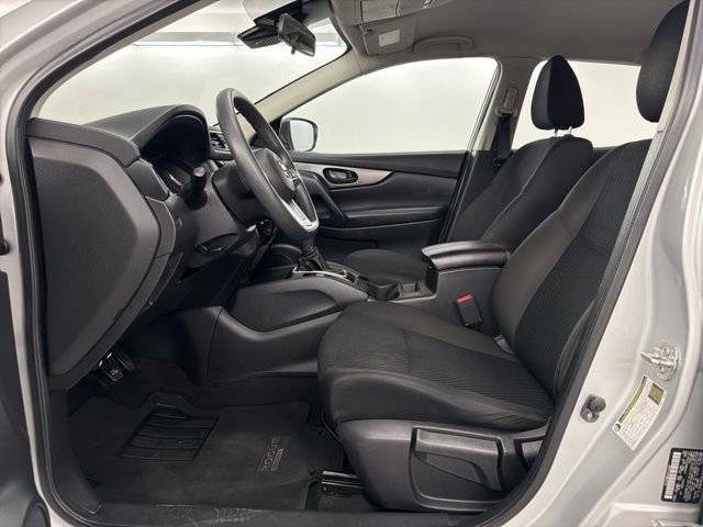 Used 2021 Nissan Rogue Sport S image 23