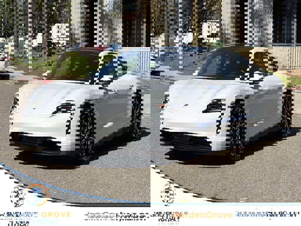 Used 2023 Porsche Taycan w/ Premium Package image 1