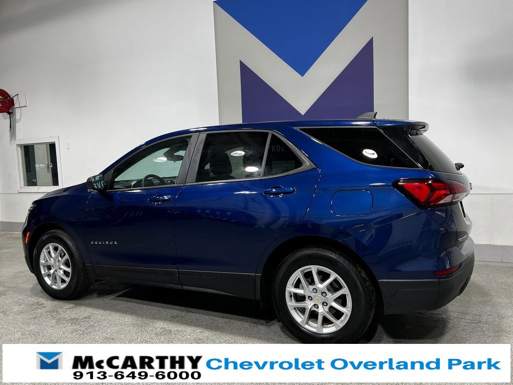 Used 2022 Chevrolet Equinox LS w/ LS Convenience Package image 9