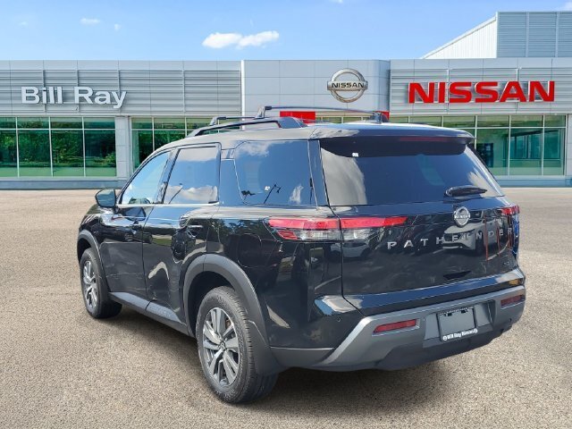 New 2026 Nissan Pathfinder SL FWD image 3
