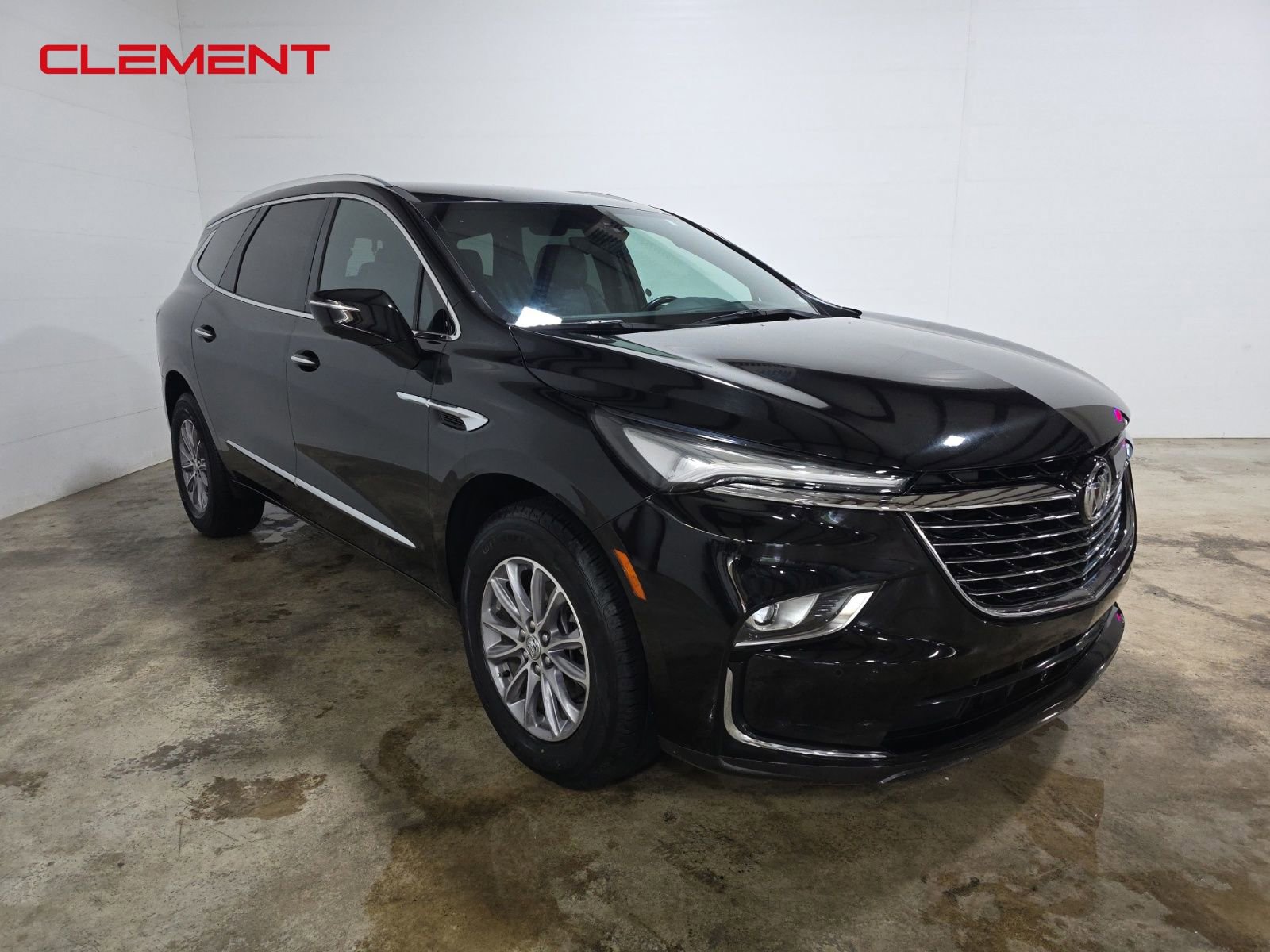 Used 2024 Buick Enclave Premium image 3