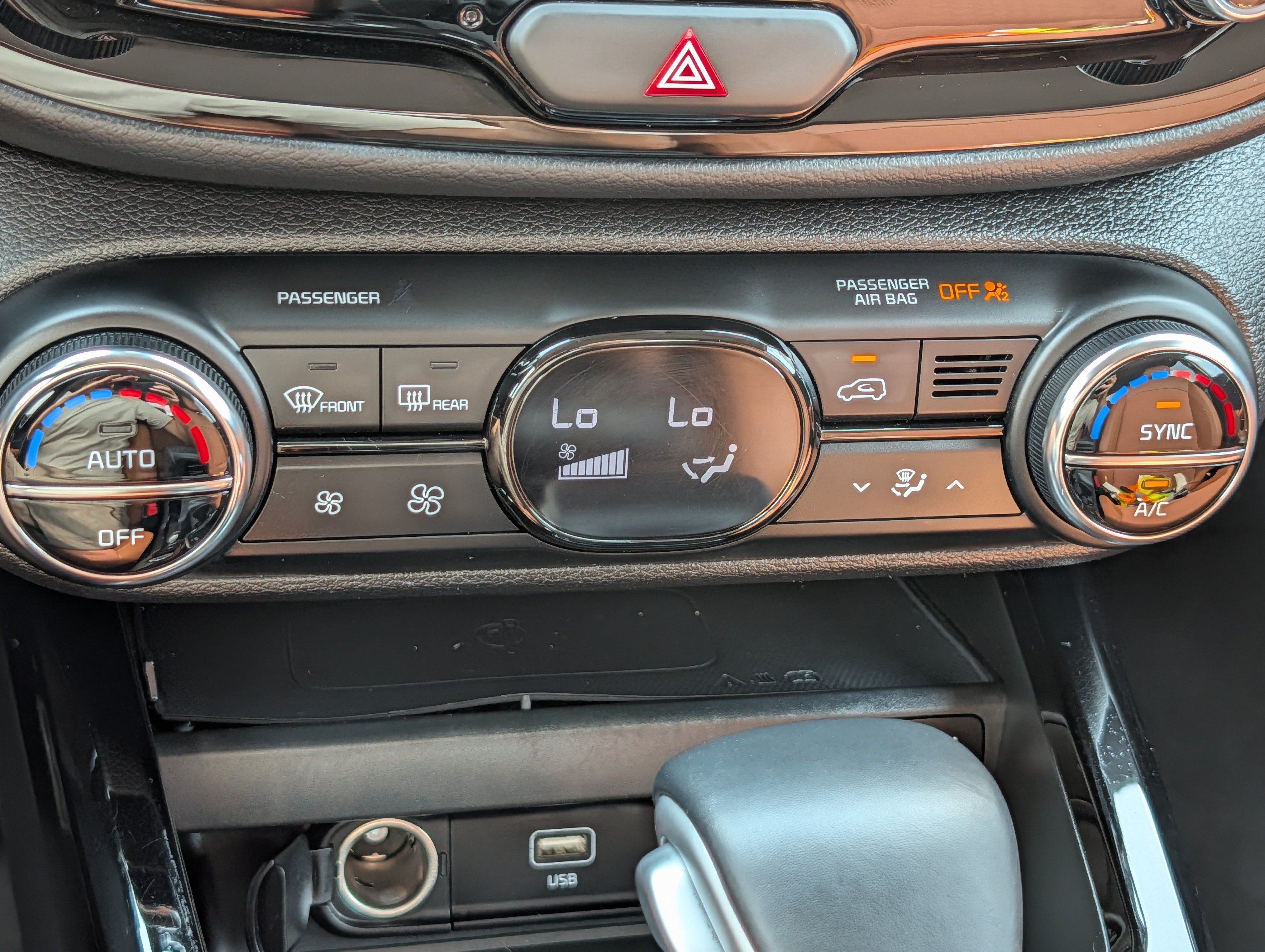 Certified 2024 Kia Soul EX w/ Option Group 015 FWD image 23