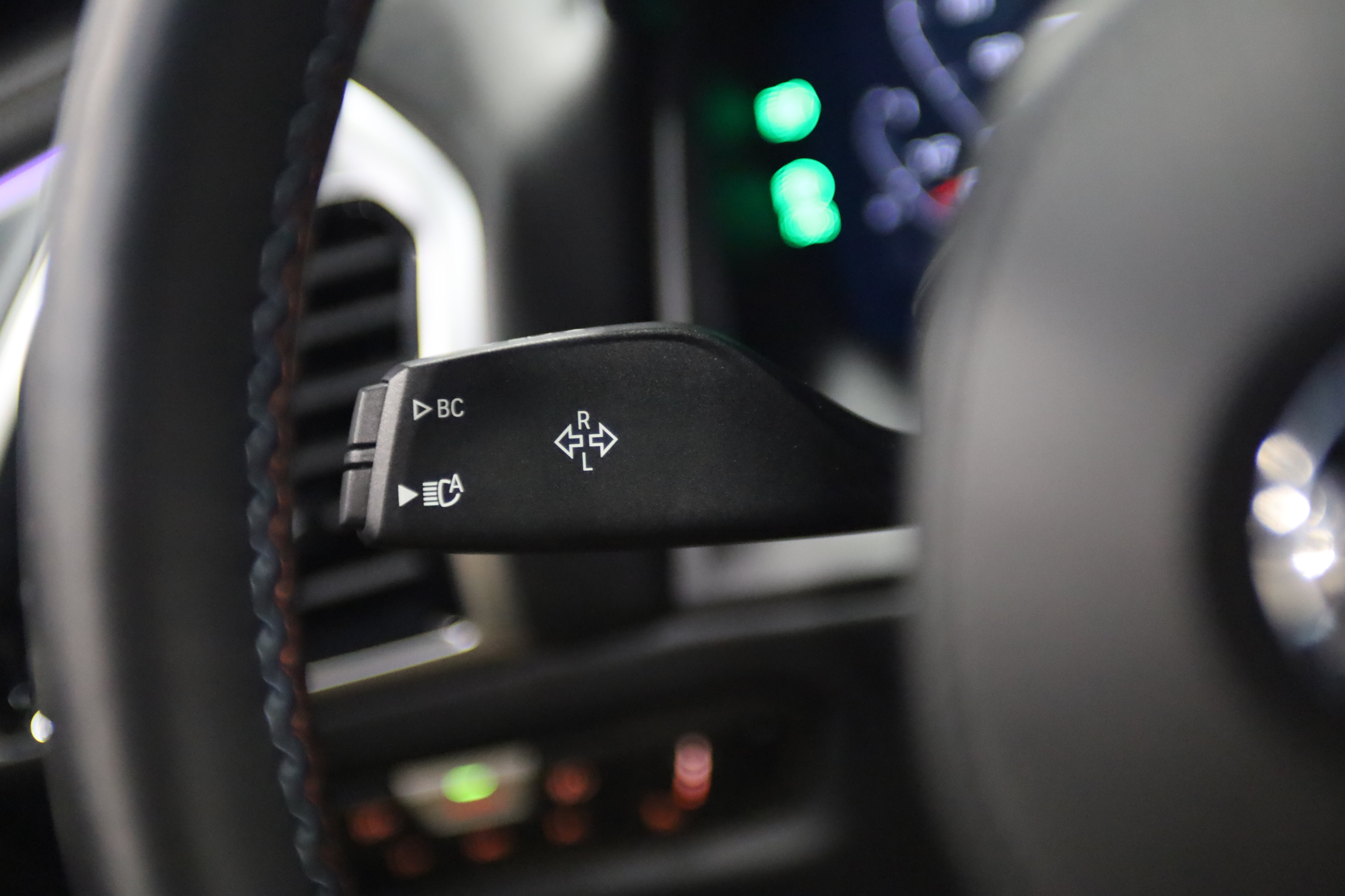 Used 2020 BMW M8 Competition AWD/4WD image 23