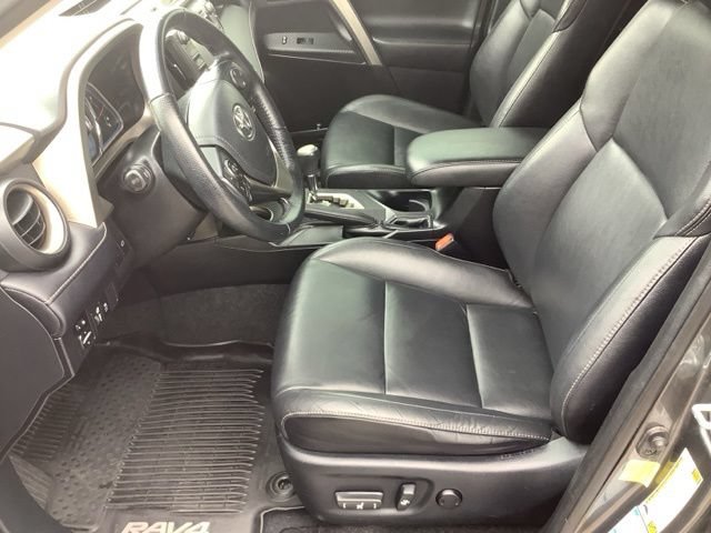Used 2014 Toyota RAV4 Limited AWD/4WD image 9