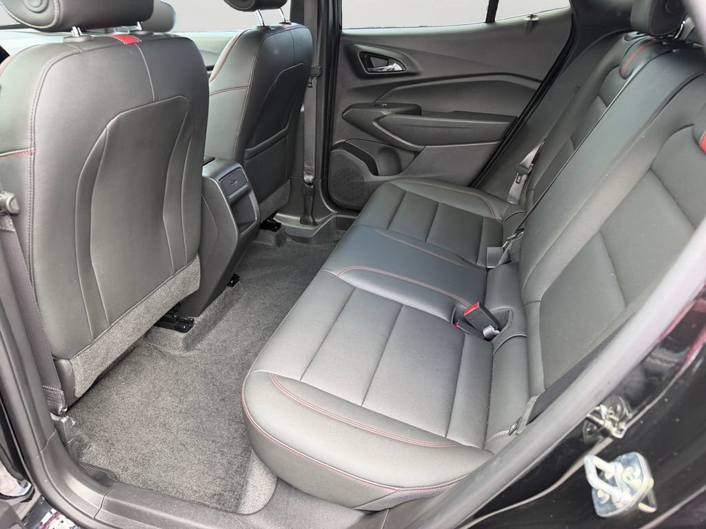 Used 2026 Chevrolet Trax RS w/ Sunroof Package FWD image 12