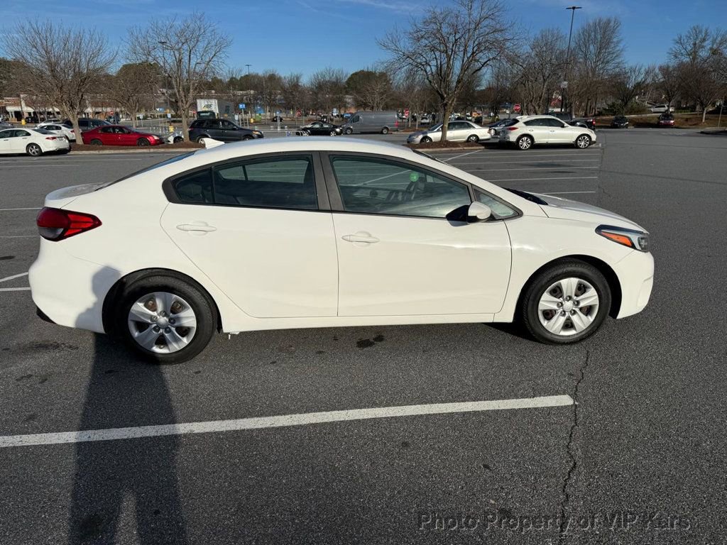 Used 2018 Kia Forte LX FWD image 4