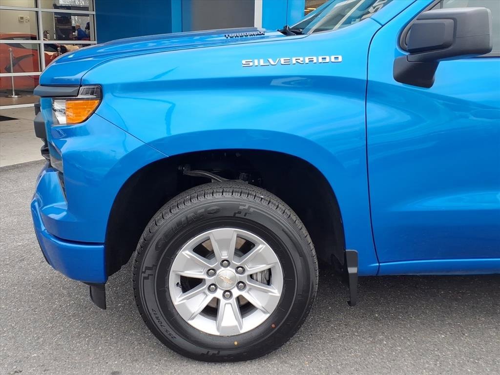 Used 2025 Chevrolet Silverado 1500 Custom w/ Turbomax Blackout Package image 8