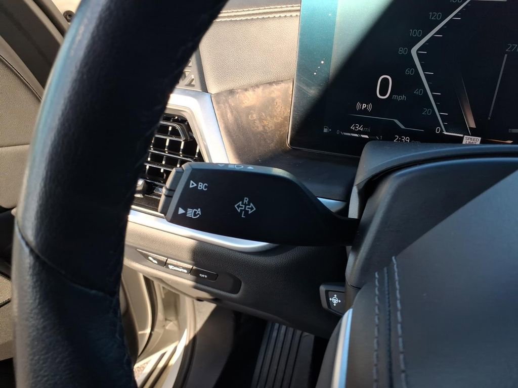 Used 2024 BMW X5 xDrive40i w/ Premium Package image 19