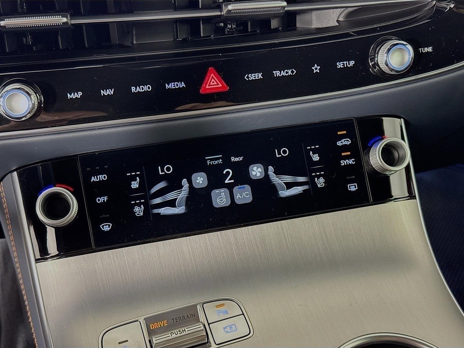New 2026 Genesis GV70 3.5T Sport Advanced AWD/4WD image 18